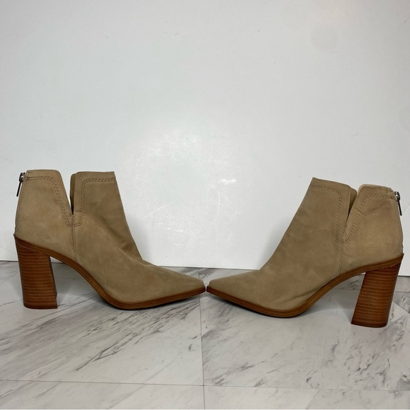 Vince Camuto Welland Tan Suede Bootie 9 1/2 M - Picture 6 of 16